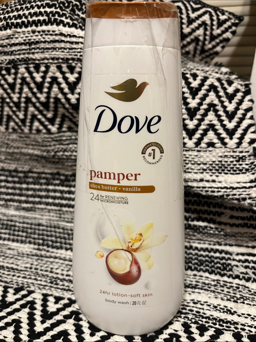 Pamper Shea Butter & Vanilla Body Wash - White/Gold